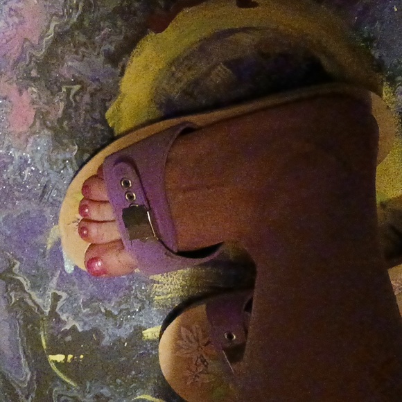 Sandals - Picture 5 of 8